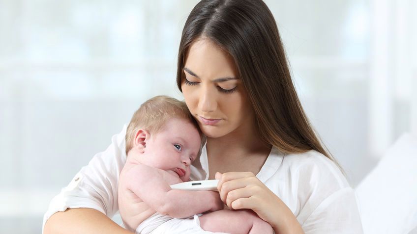 Katar u noworodka - przyczyny i objawy, leczenie