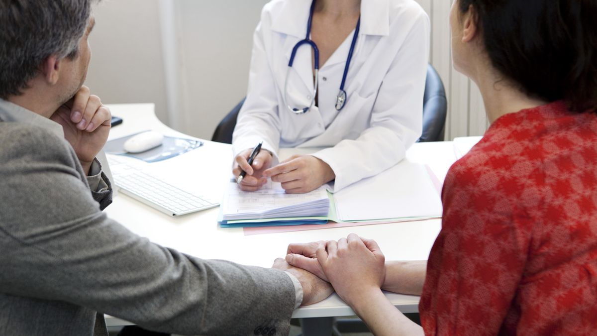 Skręt jadra - przyczyny, objawy, diagnostyka, leczenie