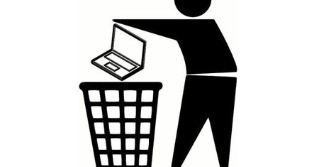 Na lotniskach będą konfiskować nienaładowane laptopy