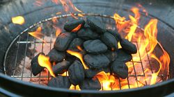 Podpałki do grilla. Zobacz, którą wybrać