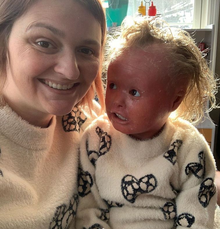 Mama jest dumna ze swojego dziecka (Instagram/harlequindiva)