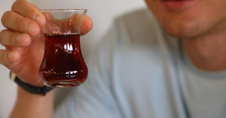 Naturalny sposób na kaszel. Oczyści płuca, wymiecie śluż i toksyny