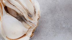 Które produkty nie powinny być w lodówce? Sprawdź czy masz je w swojej