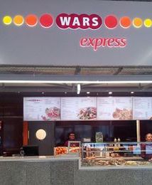 Wars robi ofensywę na polskie dworce