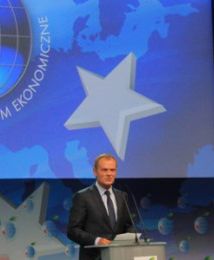 Tusk: ograniczenie umów śmieciowych nie może zmniejszyć liczby miejsc pracy
