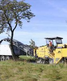 Absurd po polsku. Zerwali nową drogę