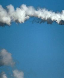KE: liczba pozwoleń na emisję CO2 na ten rok zmniejszona o 400 mln