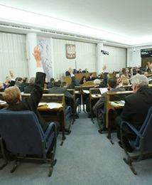 Senat jednogłośnie poparł zmiany dotyczące roszczeń pracowniczych