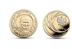 W długiej kolejce po papieża