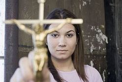 Komu przeszkadzają krzyże w katolickim kraju?