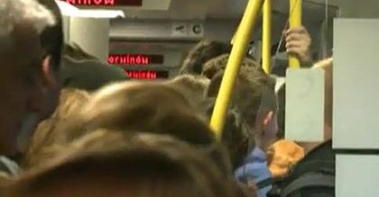 Przepełnione pociągi na Śląsku. "Nawet nie ma jak się podrapać"