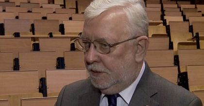 Prof. Jerzy Stępień: Na miejscu prezydenta ręka by mi zadrżała