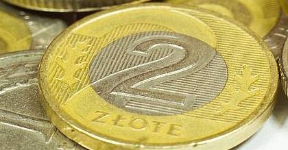 Długi weekend może osłabić złotego