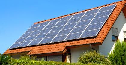 Brytyjski rząd chce ograniczyć wsparcie dla energetyki solarnej