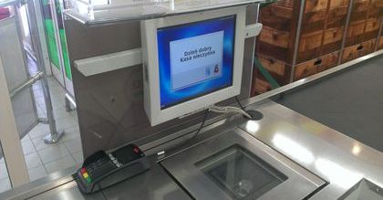 Biedronka ma już terminale do płacenia kartą