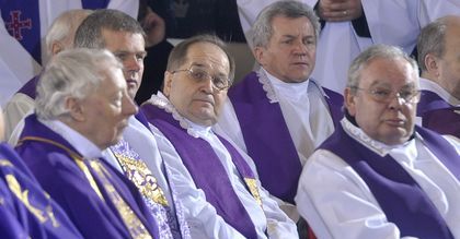 Z konta ojca Tadeusza Rydzyka zniknęło pół miliona złotych