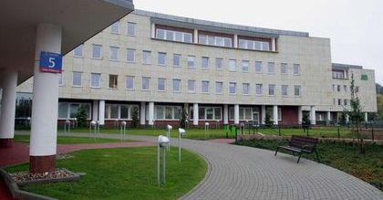 Dla emerytów grosze, a dla urzędników podwyżki