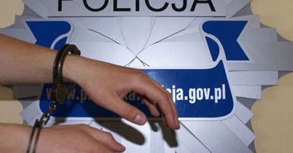 Wychowała go na mordercę i czmychnęła...