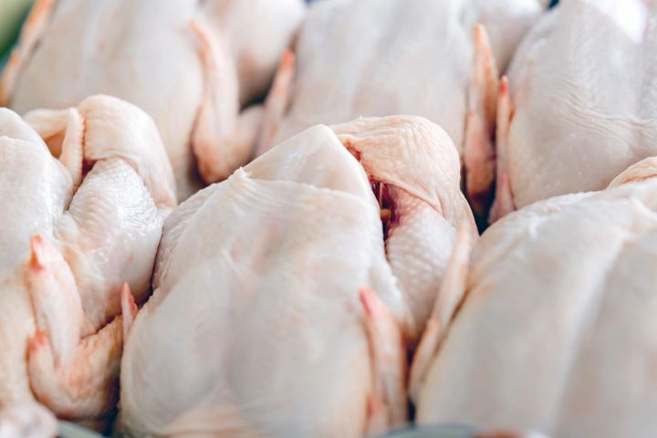 Kurczak równie szkodliwy co czerwone mięso? Nowe badania