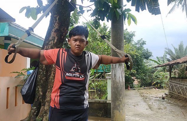 Arya codziennie ćwiczy