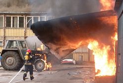 Budynki uniwersytetu w ogniu