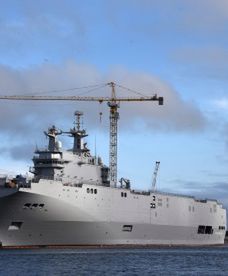 Mistrale trafiły do Rosji? Antoni Macierewicz potwierdza w Sejmie nieprawdziwe plotki