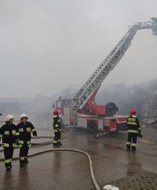 Pożar hali w Wólce Kosowskiej