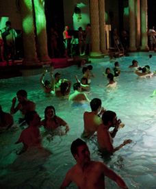 W węgierskich termach