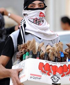 Koktajle Mołotowa jak oranżada