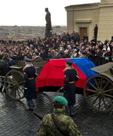 Czesi żegnają Vaclava Havla