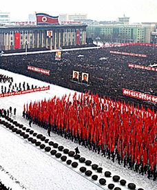 Tysiące na ulicach Phenianu
