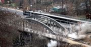 Zdetonowali 80-letni most