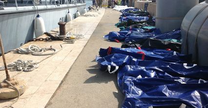Katastrofa statku z imigrantami u brzegów włoskiej wyspy