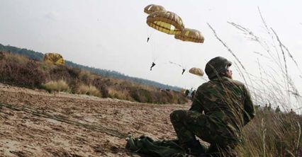 Uczcili pamięć polskich spadochroniarzy z operacji Market Garden