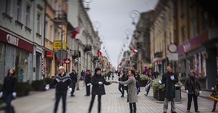 Kielczanie przenoszą księgozbiór BWA