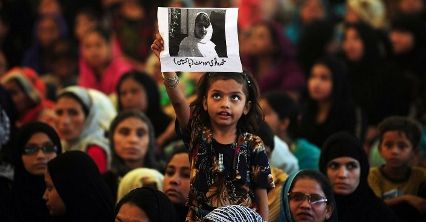 Atak na 14-letnią Pakistankę wywołał falę protestów