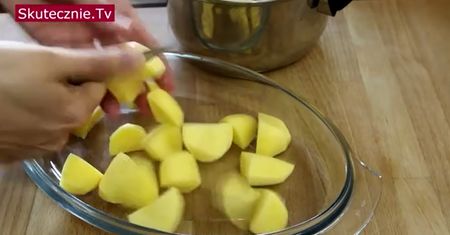 Ziemniaki z serem camembert i rozmarynem (WIDEO)
