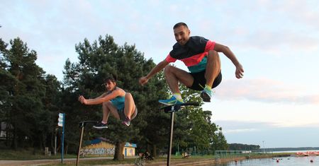Pretekst do zabawy dla dorosłych, czyli co nieco o najnowszym polskim trendzie – zajęciach na trampolinach