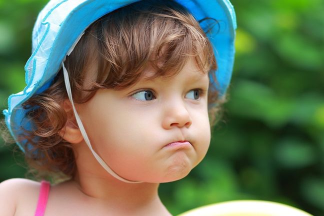 Bunt dwulatka może być nieumyślnie powodowany pewnymi zachowaniami rodziców