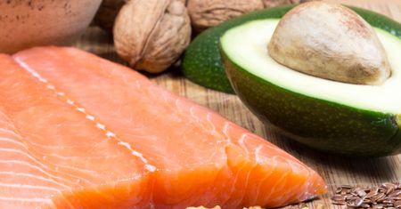 Kwasy omega-3 i omega-6 pomagają zapobiegać cukrzycy. Zobacz, jak (WIDEO)