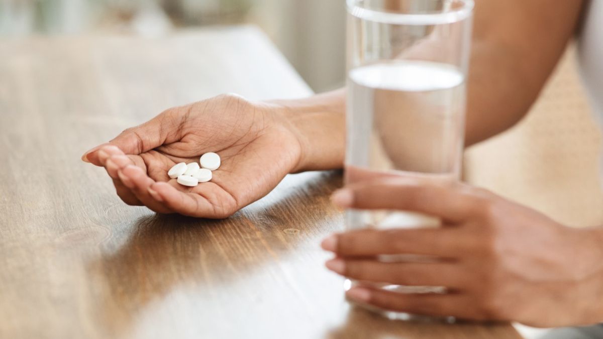 Magnefar B6 Forte to preparat zawierający magnez i witaminę B6. Jest wskazany w leczeniu niedoboru magnezu.