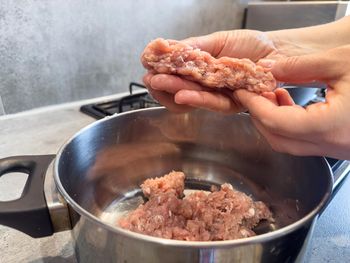 Tak odróżnisz mięso od wyrobu. Zwróć uwagę na jeden szczegół