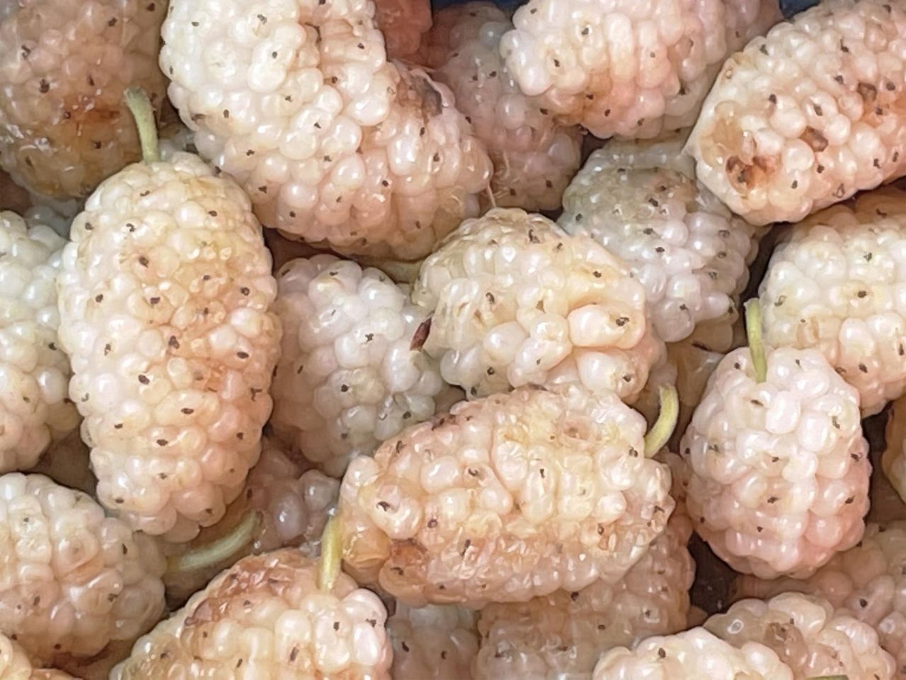 "Biała jeżyna" na cukier i miażdżycę. Jedz nie tylko owoce