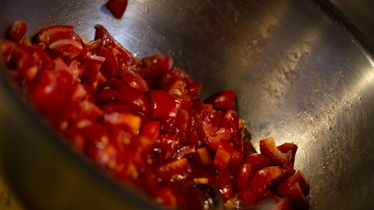 Jedzenie, które chroni skórę przed słońcem? Postaw na te produkty