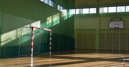 Zwolnienie z w-f. Co powinno się w nim znaleźć, jak uzasadnić takie zwolnienie?