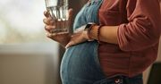 Odwodnienie w ciąży – objawy, skutki i zapobieganie