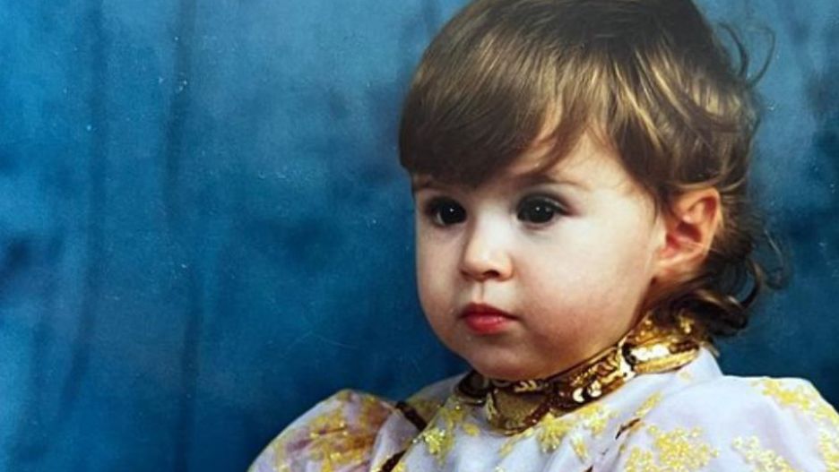 Przez lata ukrywała się pod warstwą makijażu. Dziś jest symbolem samoakceptacji