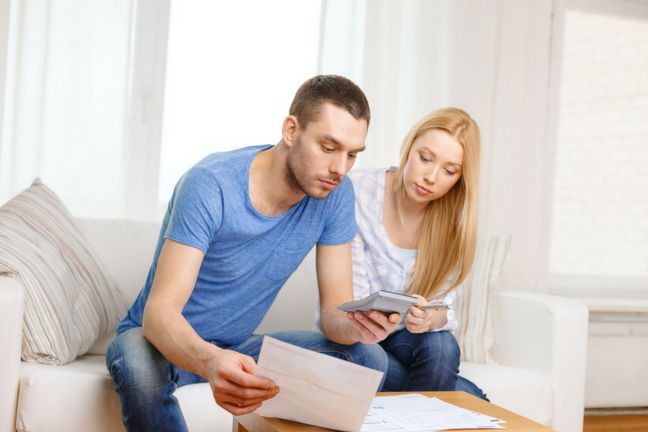 Przemoc ekonomiczna nie może być mylona z oszczędzaniem