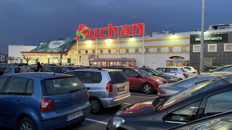 Auchan wycofuje owoce cytrusowe. "Przekroczenie dopuszczalnego poziomu pestycydów"