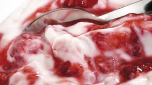 Emulgatory spożywcze pod lupą. Wpływają na jelita, sprzyjają stanom zapalnym